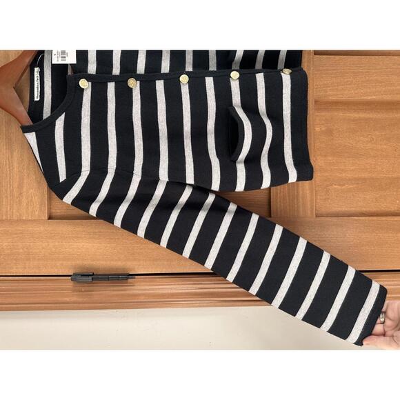 NWT Abercrombie & Fitch LuxeLoft Crew Sweater Jacket Black & Gold Women’s Large - Picture 3 of 11